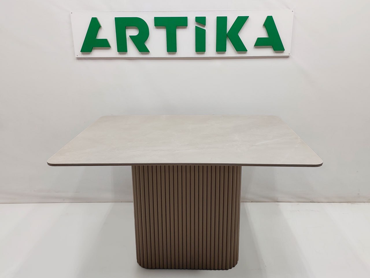 Стол ARTIKA Вива X из керамогранита