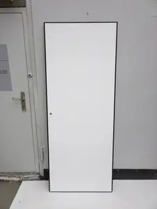 Живое фото модели · Zr Invisible