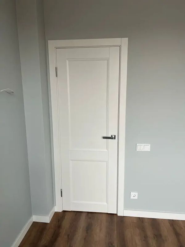 Белая дверь Aurum Doors Кобальт Co 25 — живое фото