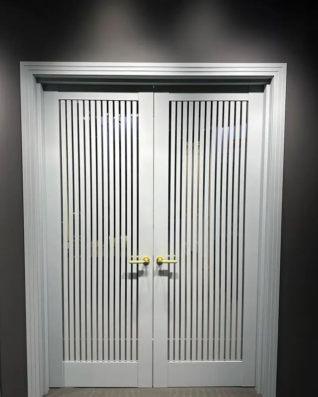 Двустворчатая дверь Aurum Doors Никель Ni 4 цвета Deep Blue — живое фото